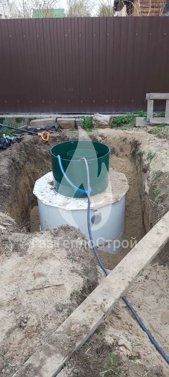 Изображение монтажа септика в почву